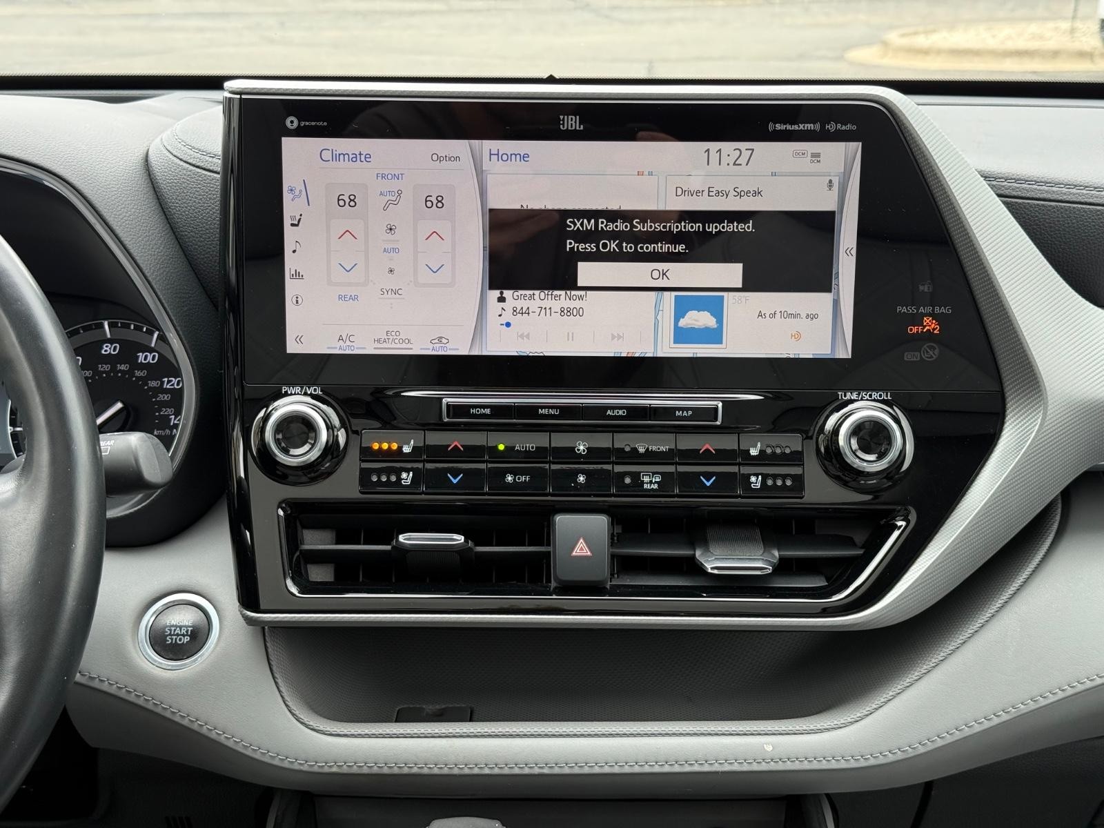 Toyota Highlander Vehicle Image 13