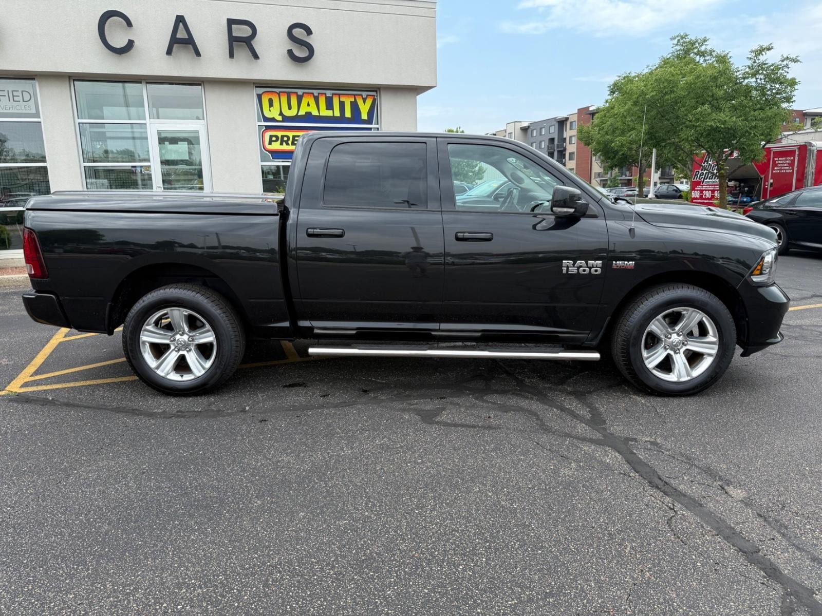 Ram 1500 Vehicle Image 02