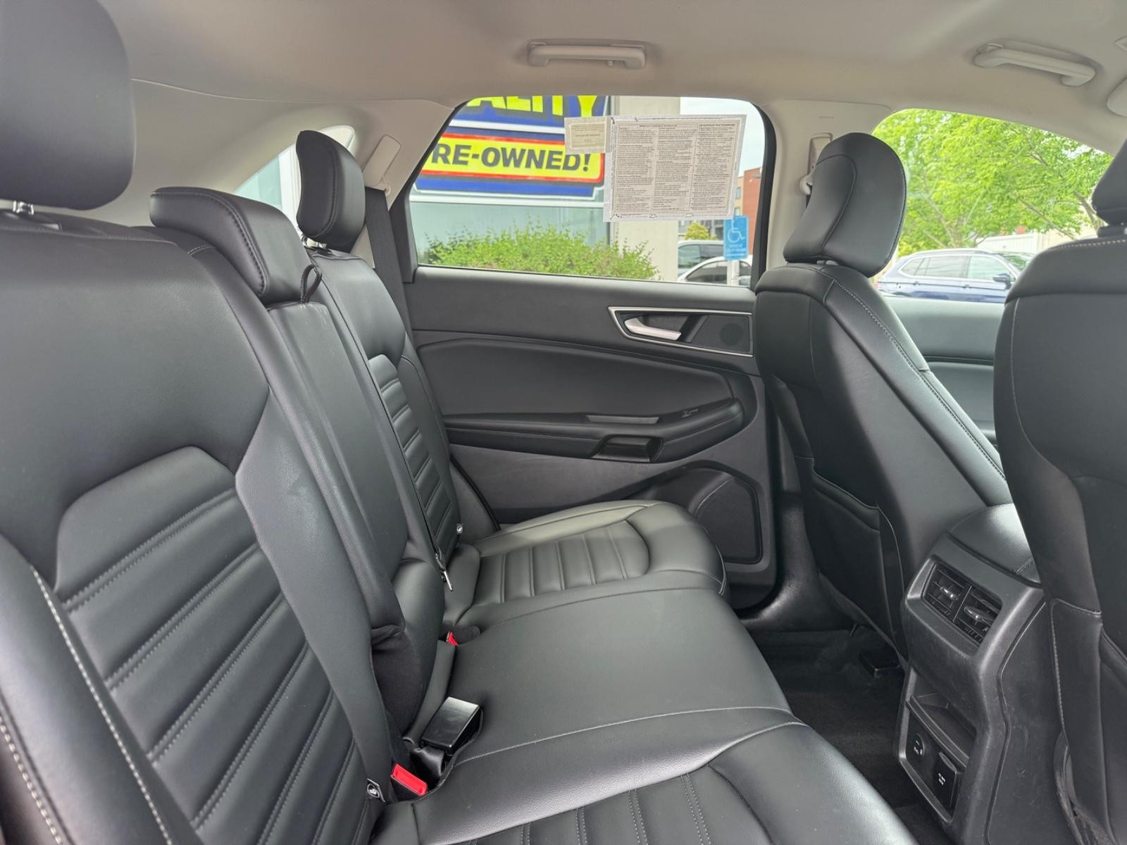 Ford Edge Vehicle Image 10