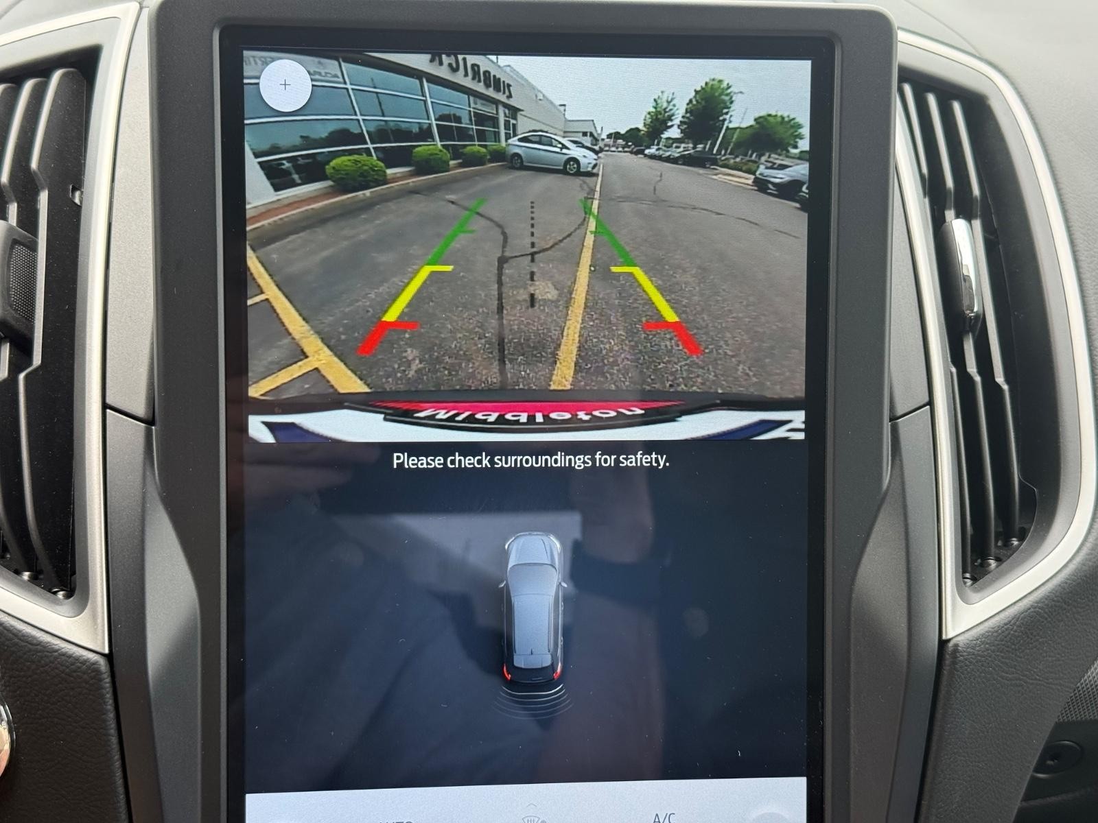 Ford Edge Vehicle Image 19