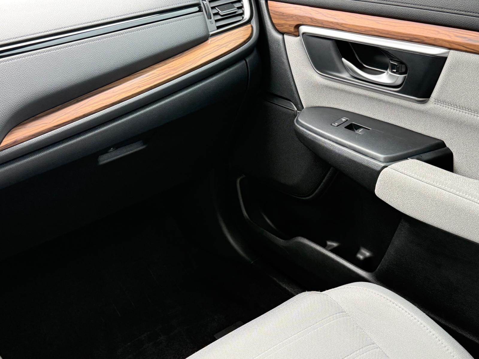 Honda CR-V Vehicle Image 15