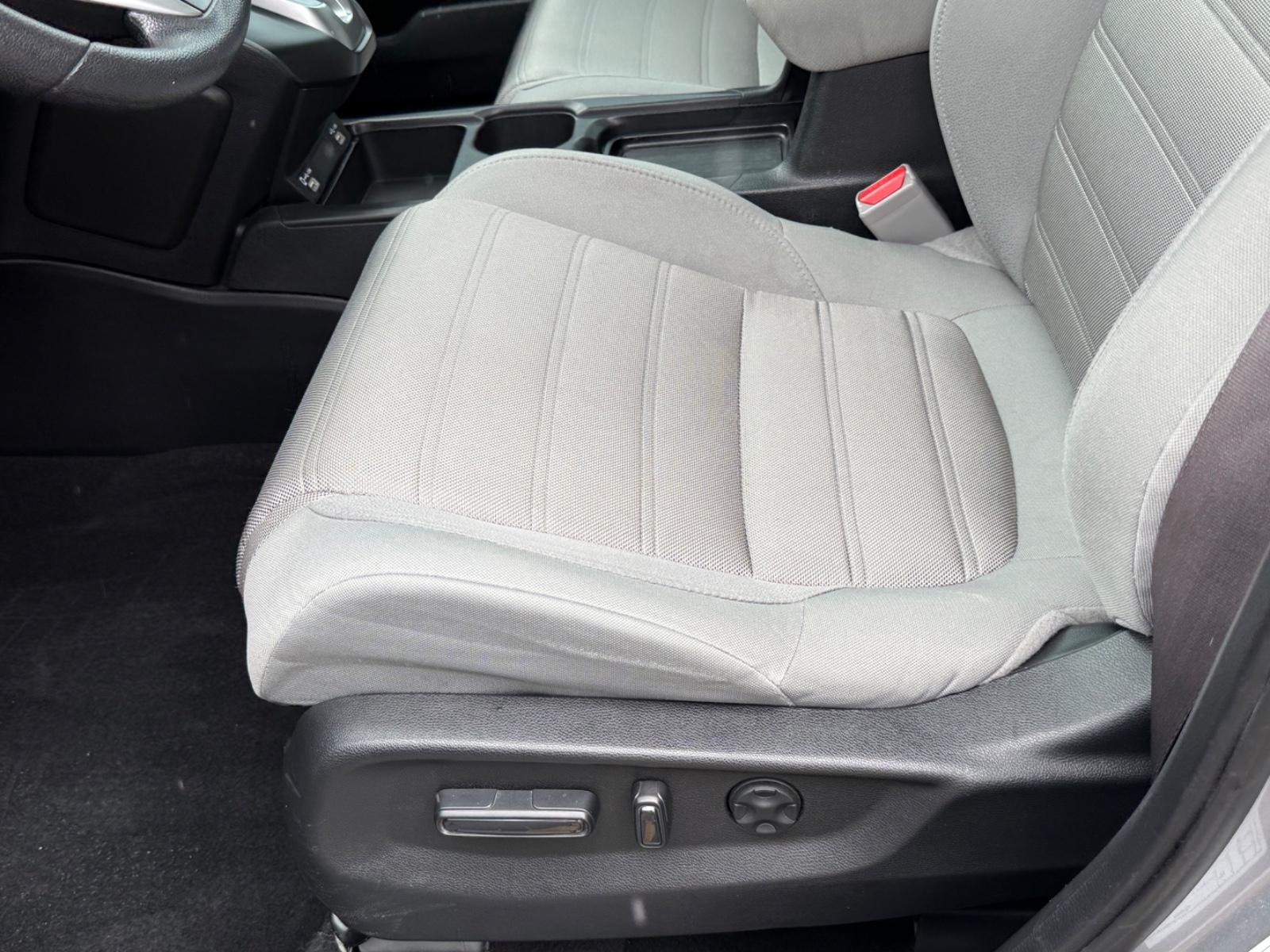 Honda CR-V Vehicle Image 22