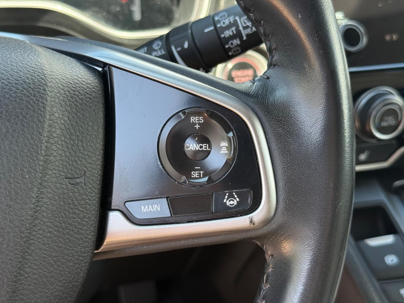 Honda CR-V Vehicle Image 18