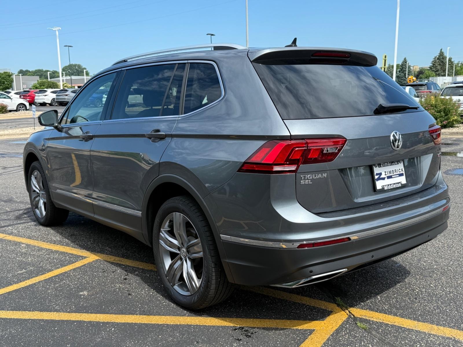 Volkswagen Tiguan Vehicle Image 06