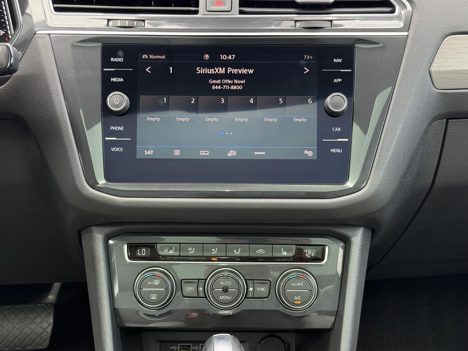 Volkswagen Tiguan Vehicle Image 11