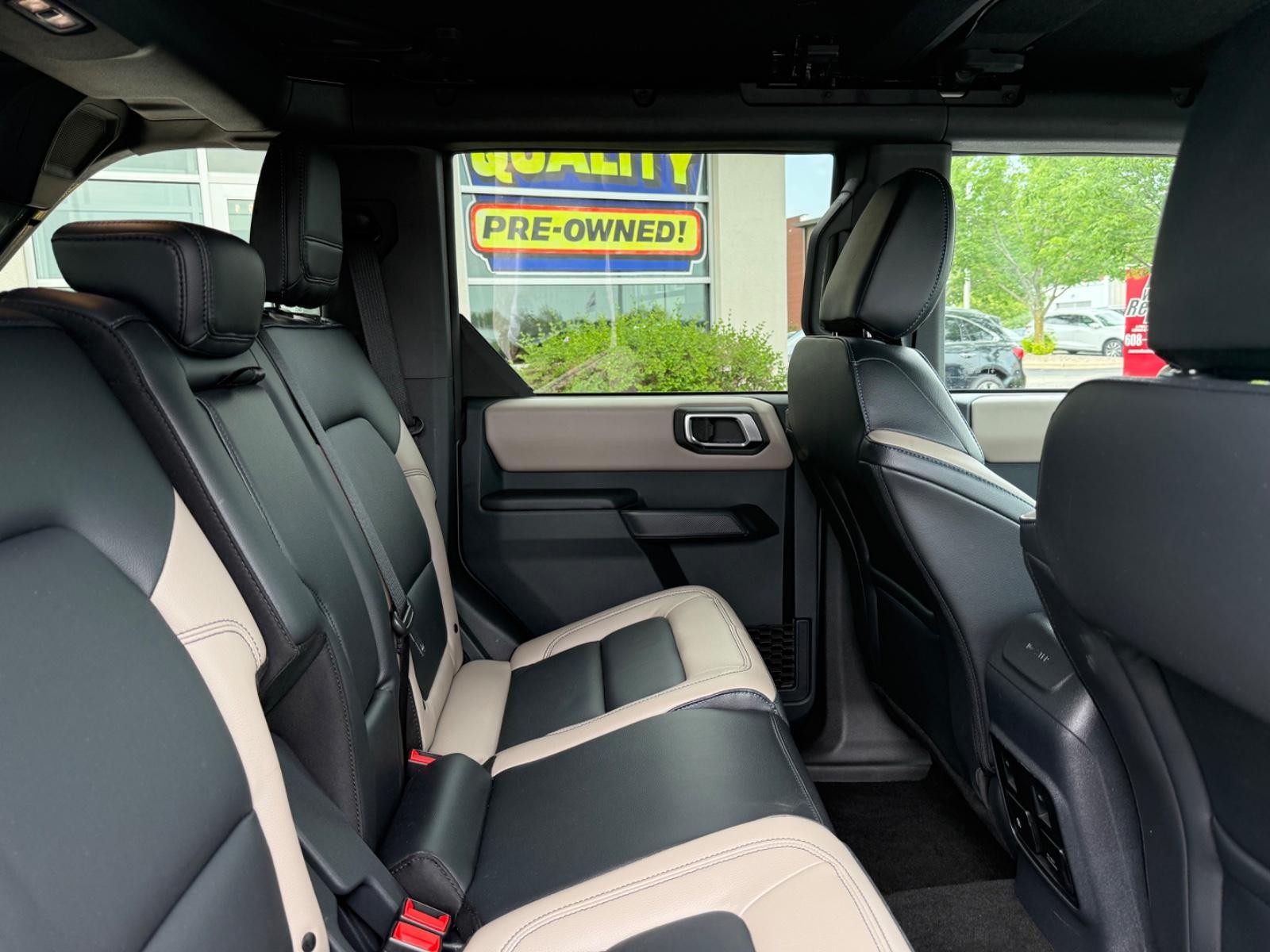 Ford Bronco Vehicle Image 10