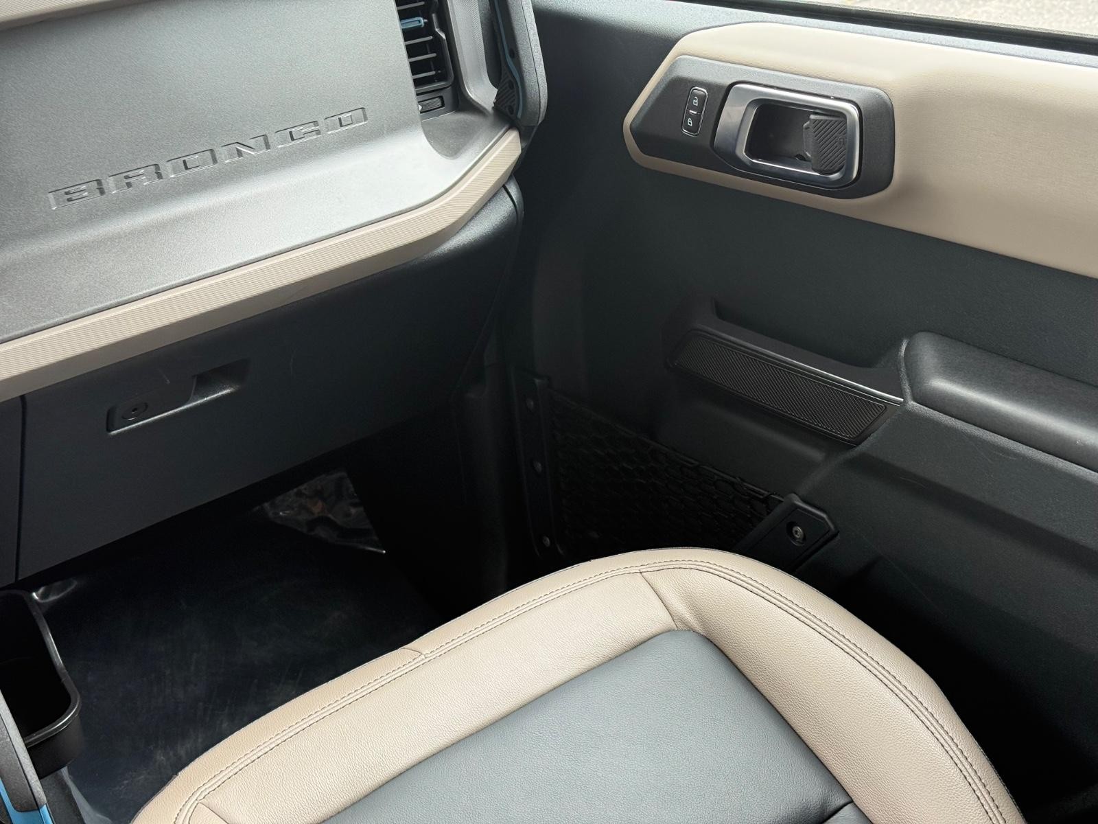 Ford Bronco Vehicle Image 15