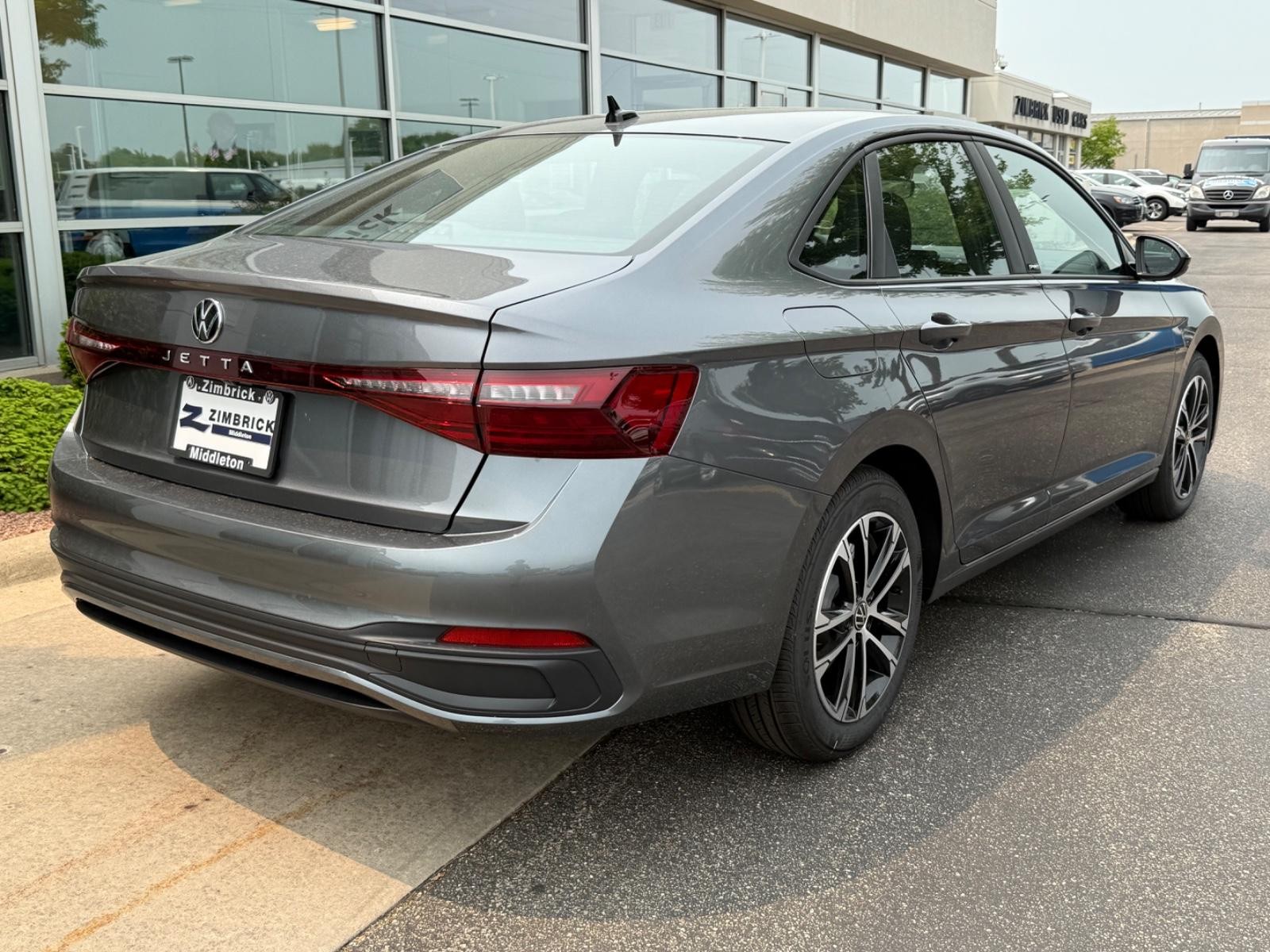 Volkswagen Jetta Vehicle Image 03