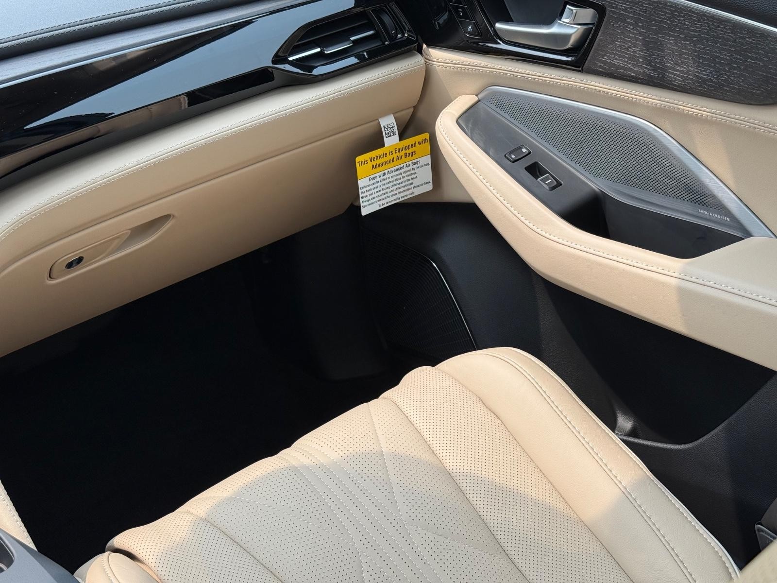 Acura MDX Vehicle Image 14