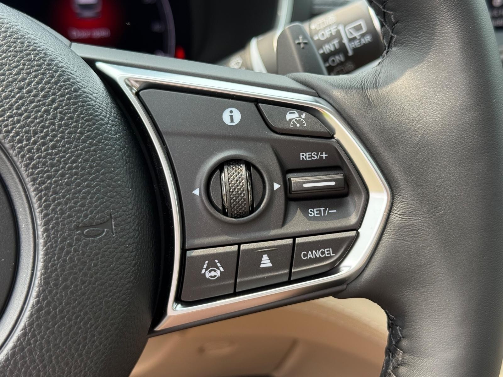 Acura MDX Vehicle Image 17