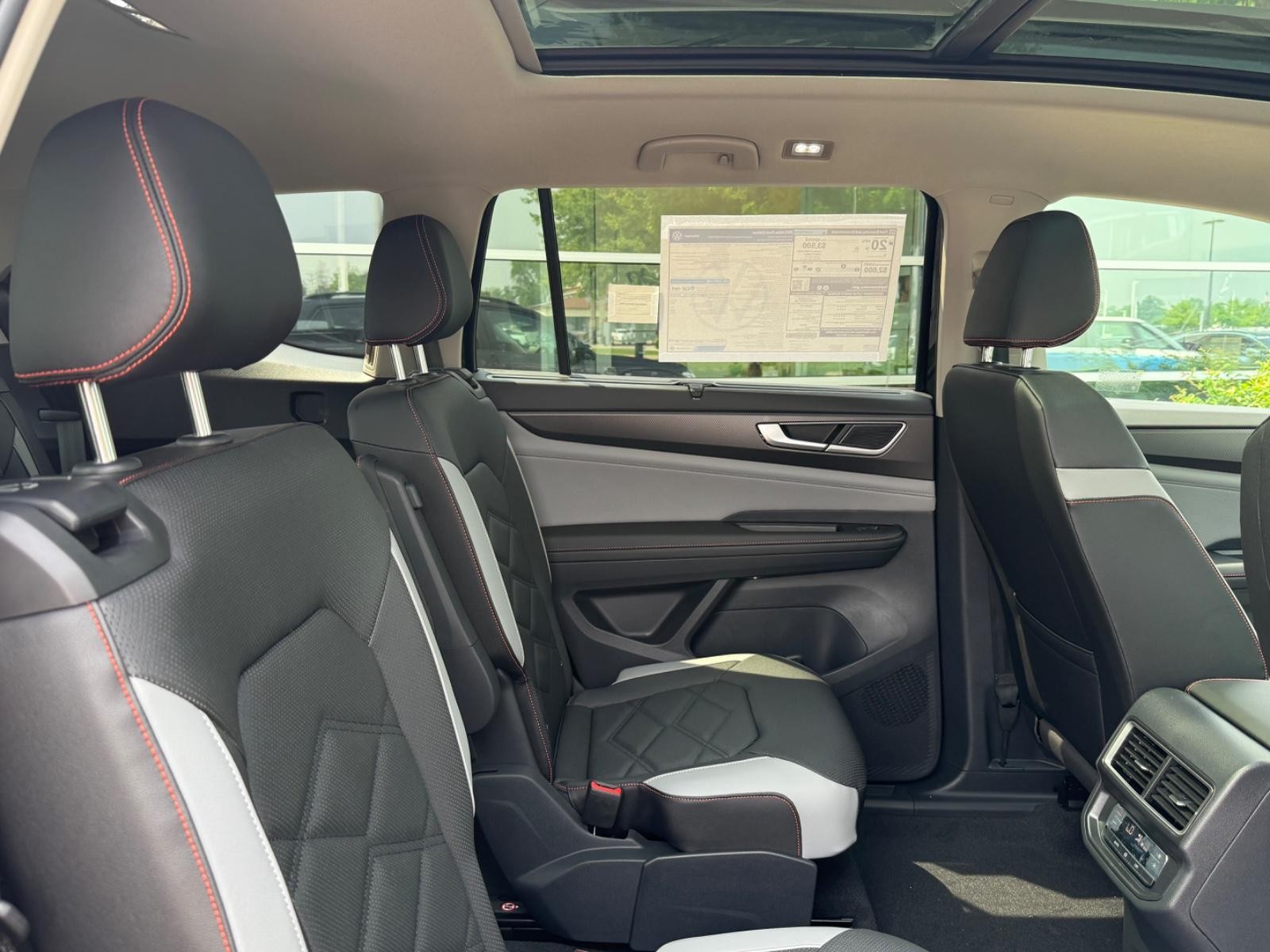 Volkswagen Atlas Vehicle Image 05