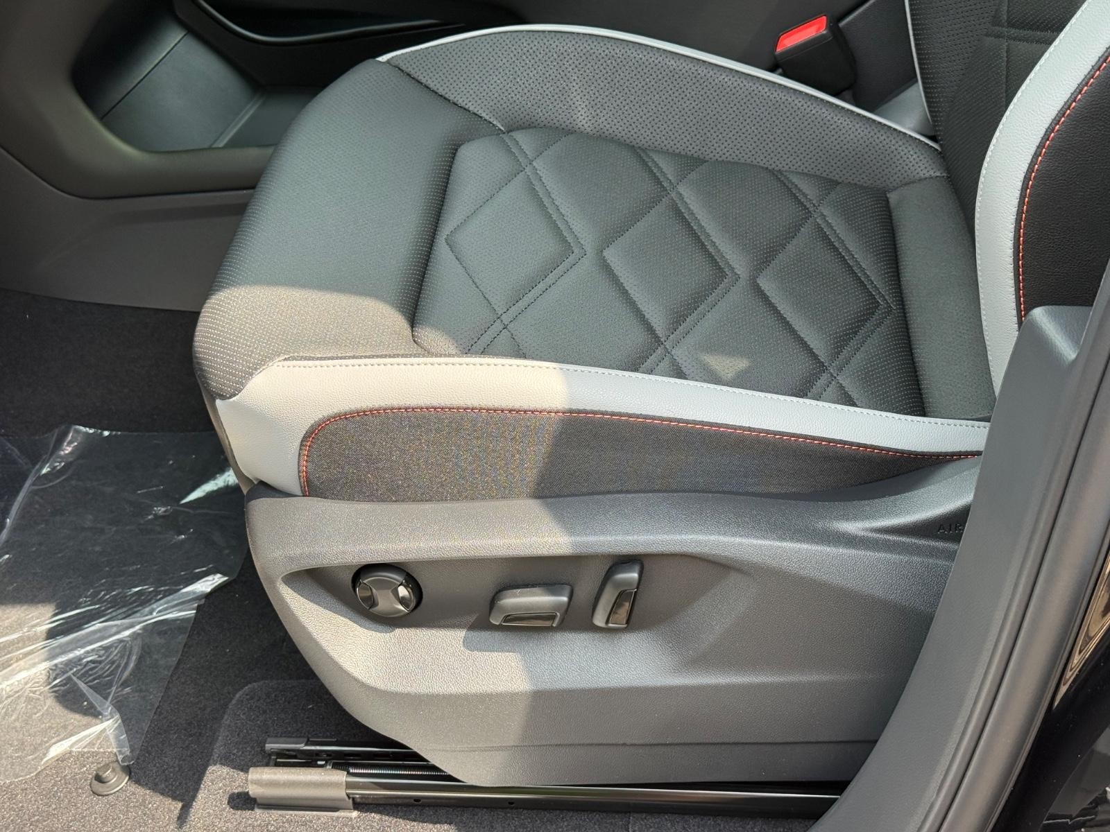 Volkswagen Atlas Vehicle Image 17