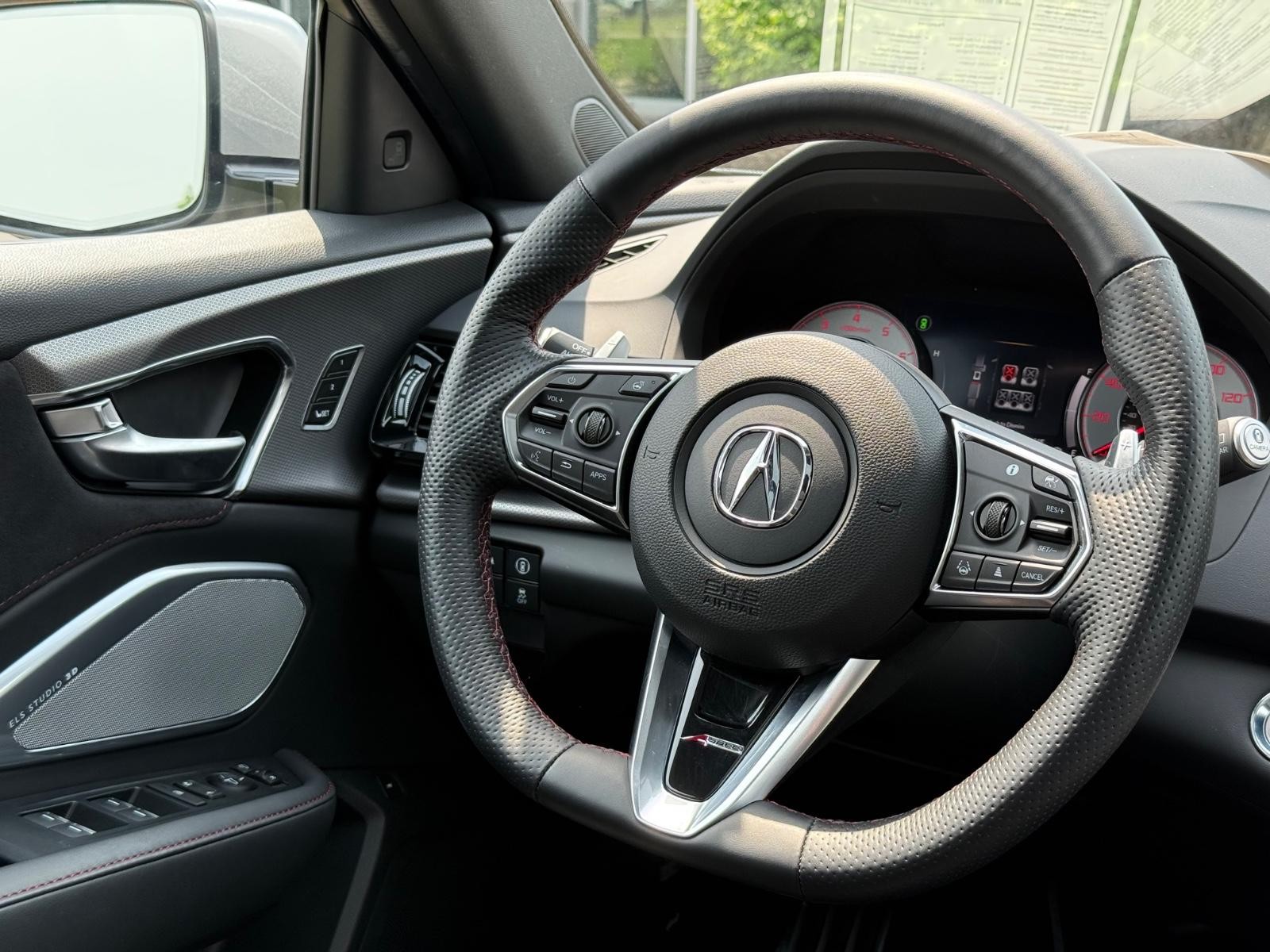 Acura RDX Vehicle Image 09