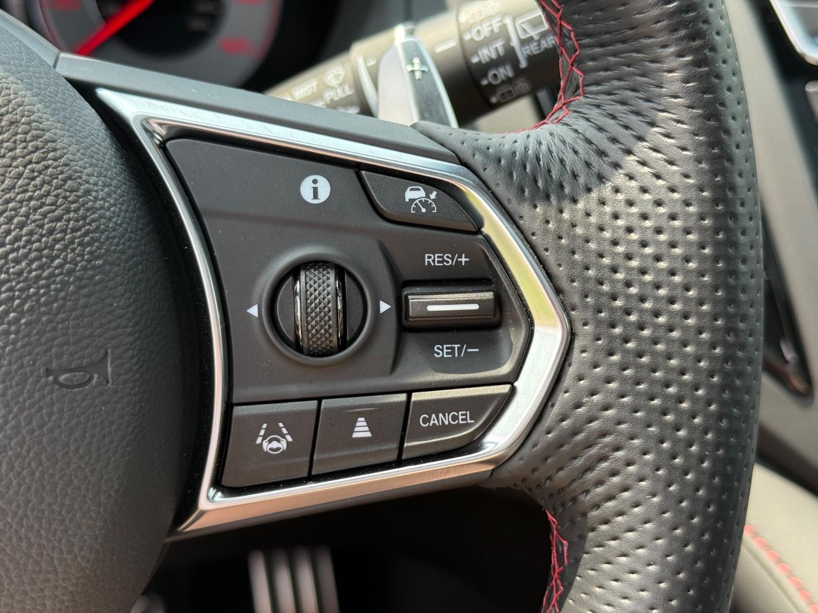 Acura RDX Vehicle Image 13