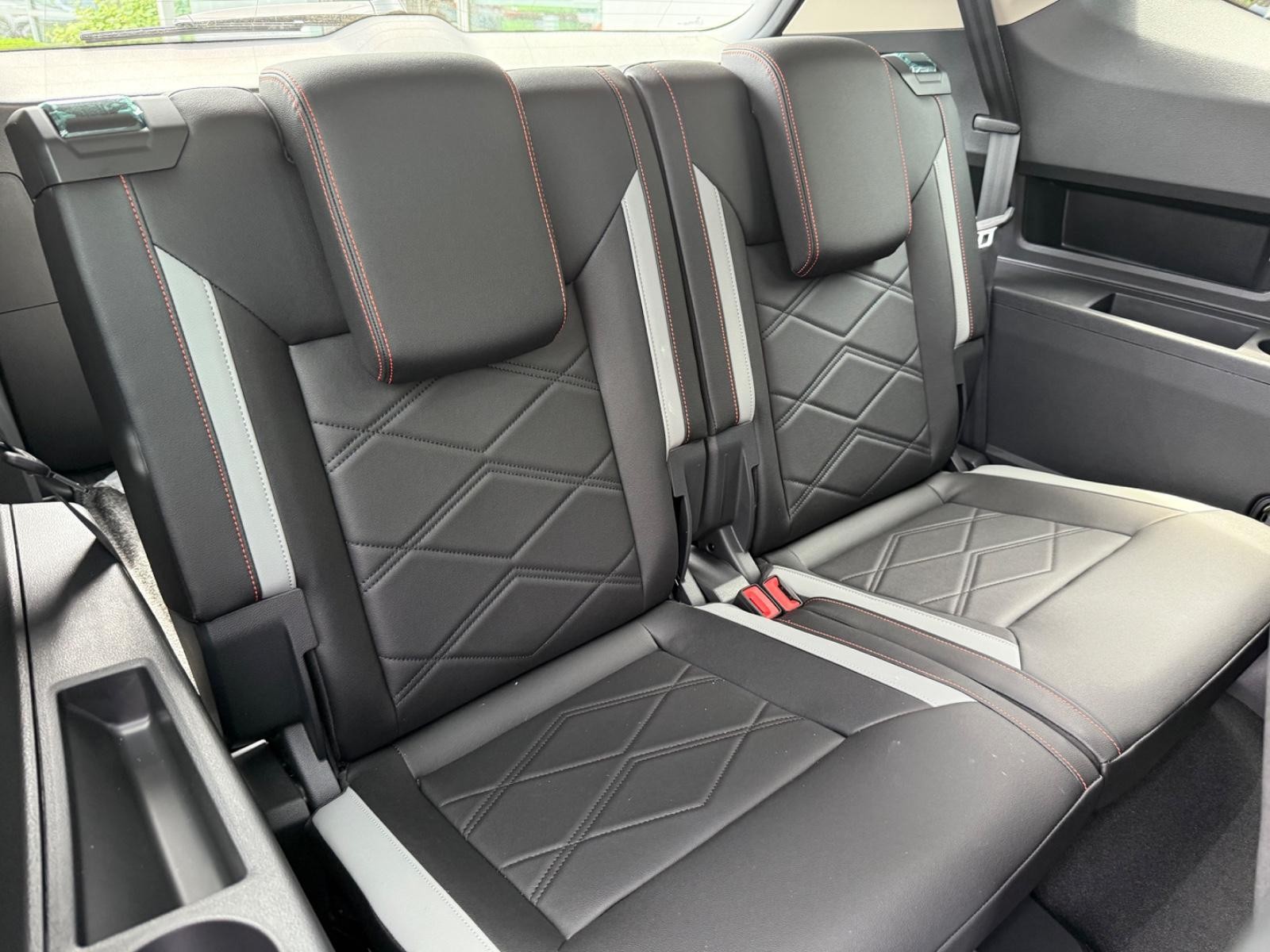 Volkswagen Atlas Vehicle Image 05