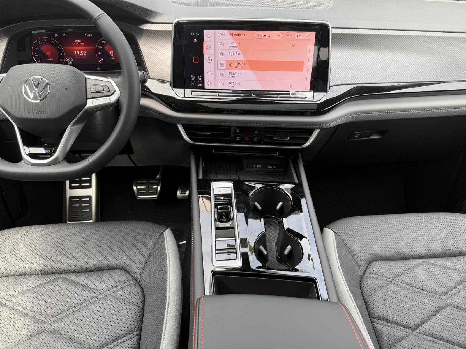 Volkswagen Atlas Vehicle Image 07