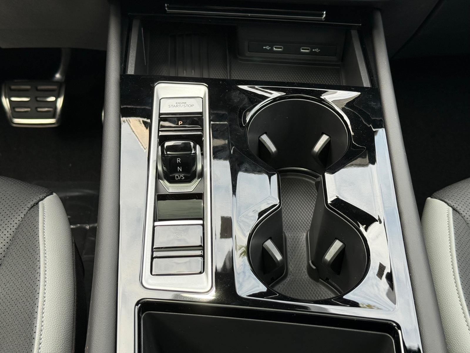 Volkswagen Atlas Vehicle Image 09