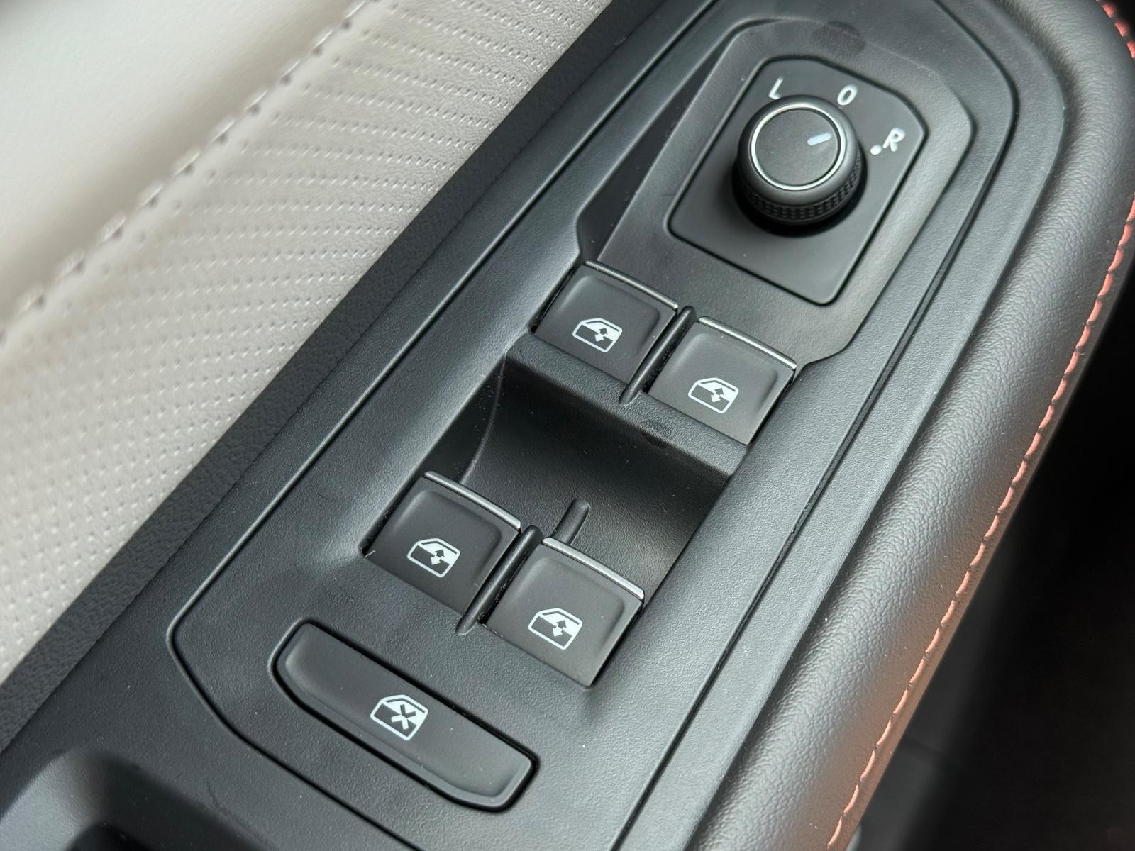 Volkswagen Atlas Vehicle Image 16