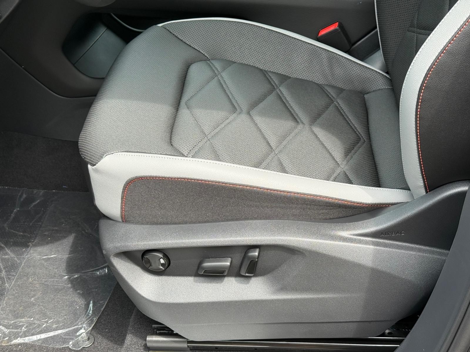 Volkswagen Atlas Vehicle Image 17
