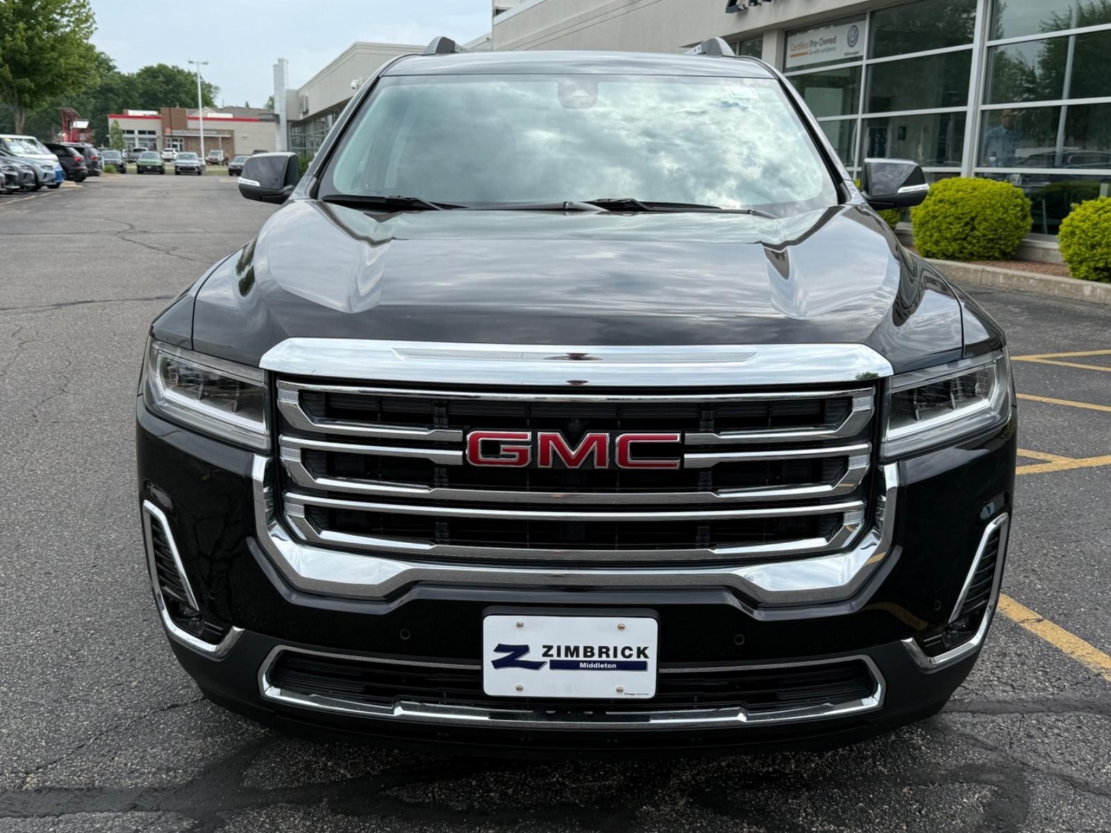 GMC Acadia Vehicle Image 09