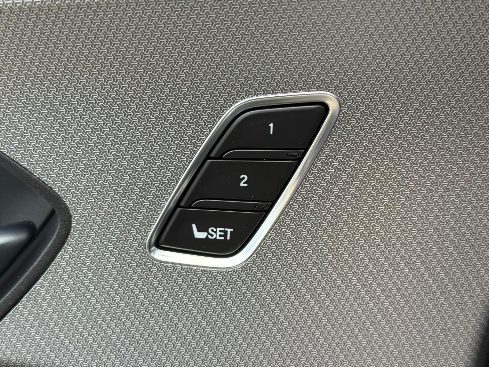 Acura TLX Vehicle Image 11