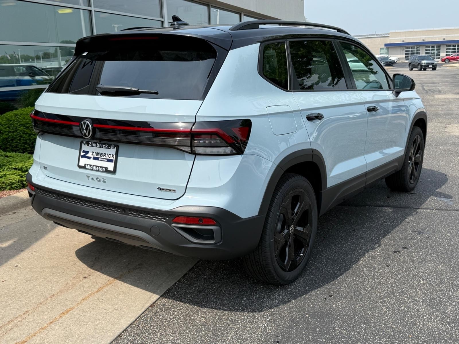 Volkswagen Taos Vehicle Image 03