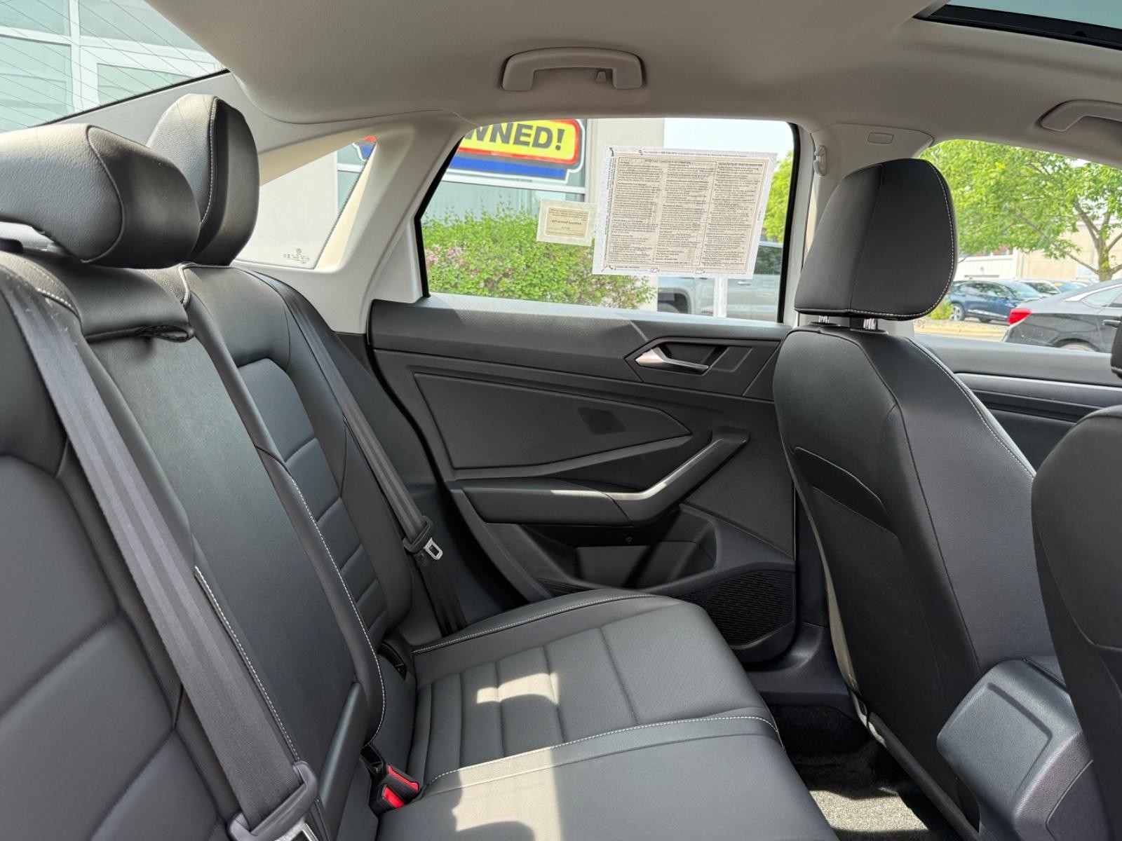 Volkswagen Jetta Vehicle Image 10