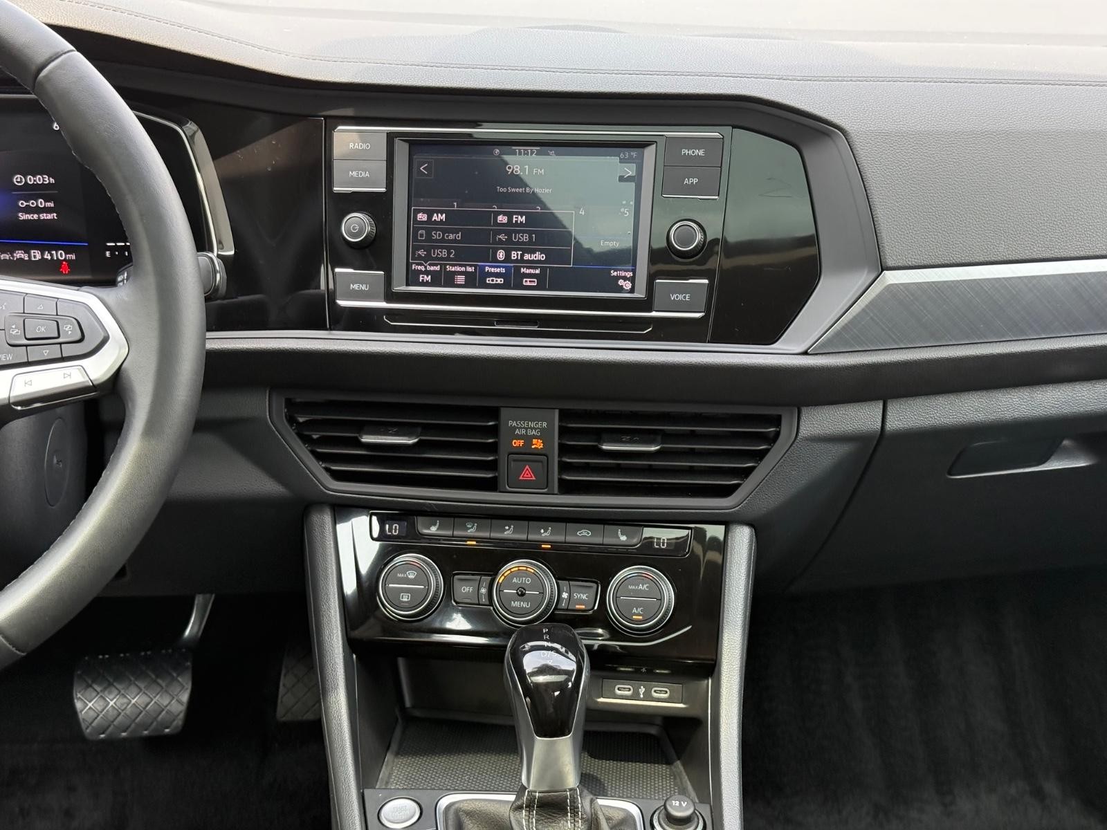 Volkswagen Jetta Vehicle Image 12