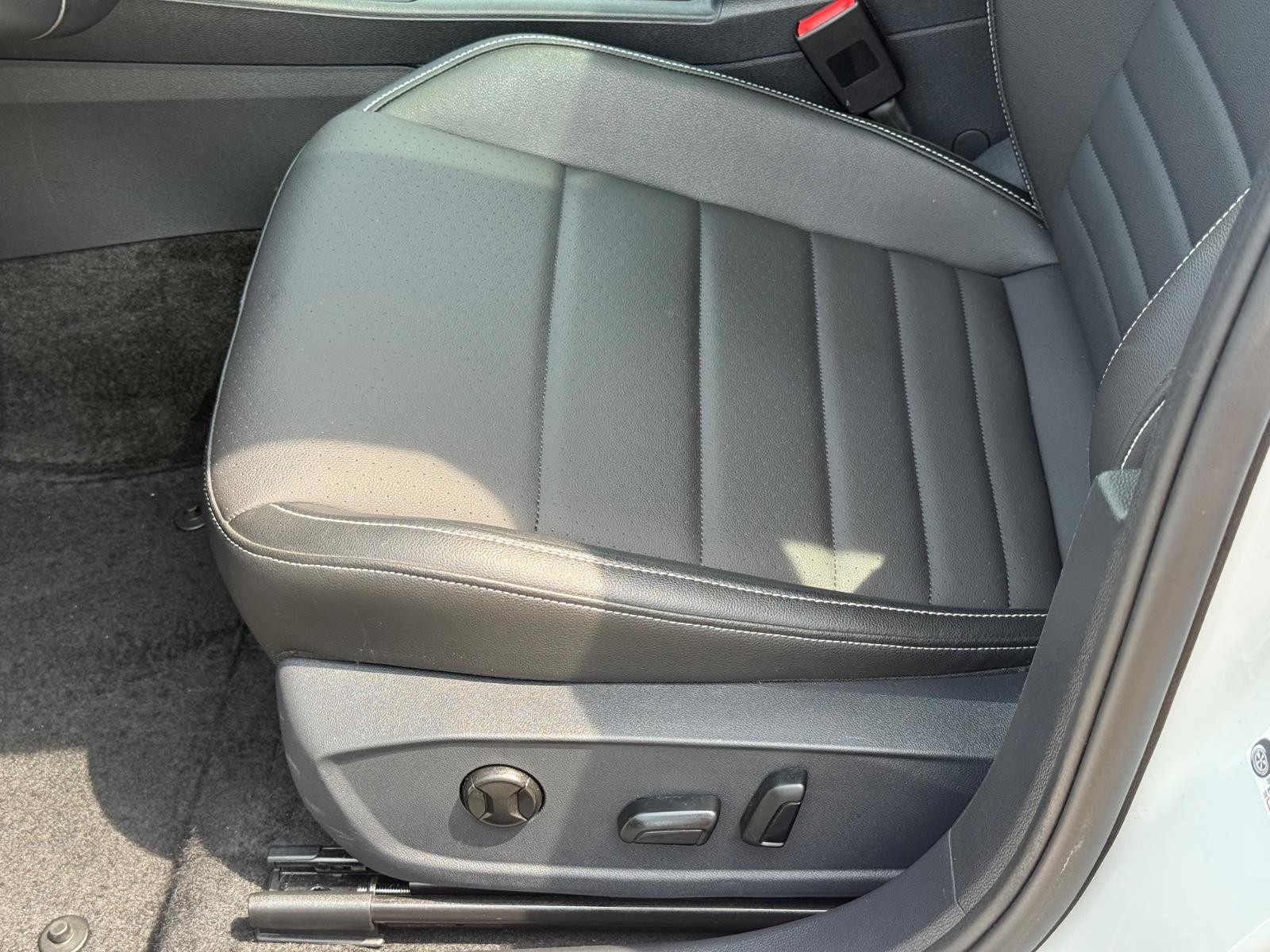 Volkswagen Jetta Vehicle Image 22