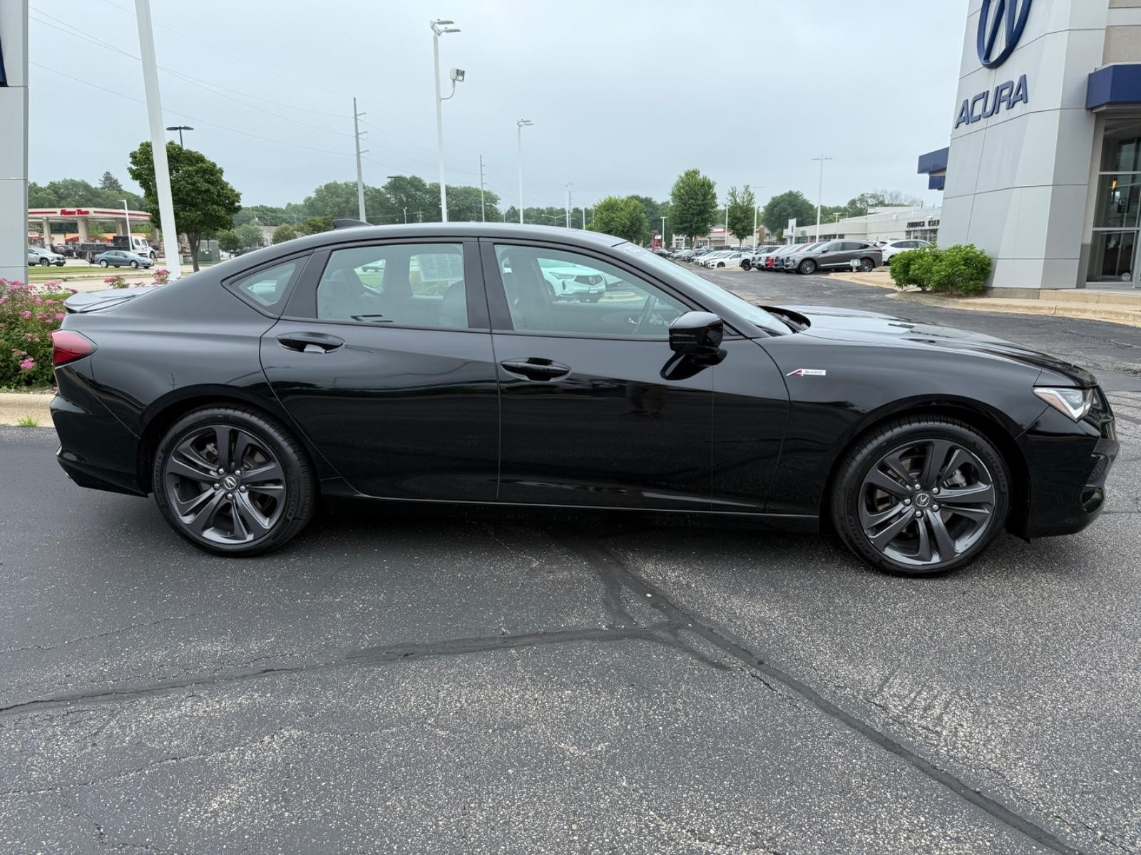 Acura TLX Vehicle Image 02