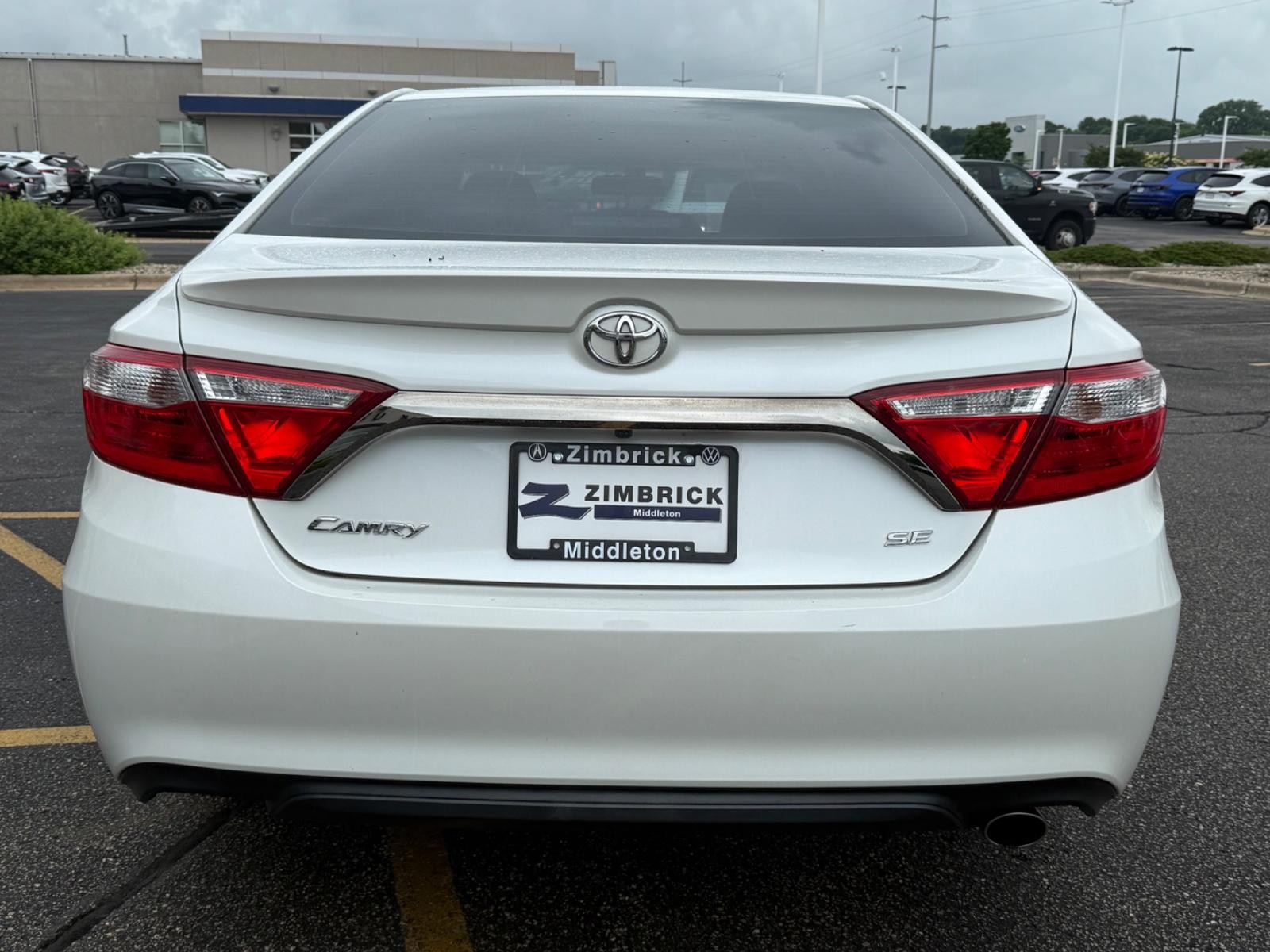Toyota Camry Vehicle Image 04