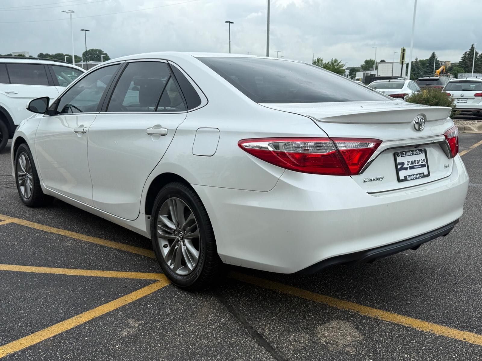 Toyota Camry Vehicle Image 06