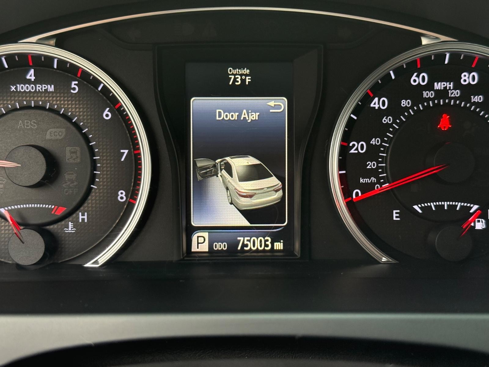 Toyota Camry Vehicle Image 18