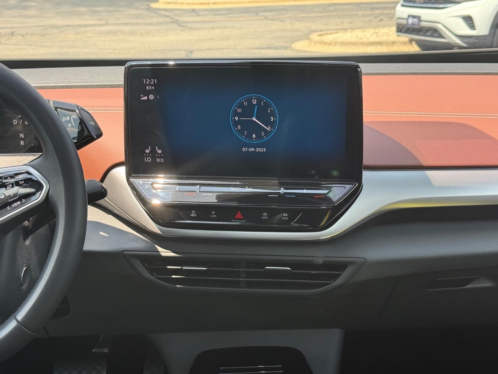 Volkswagen ID.4 Vehicle Image 12