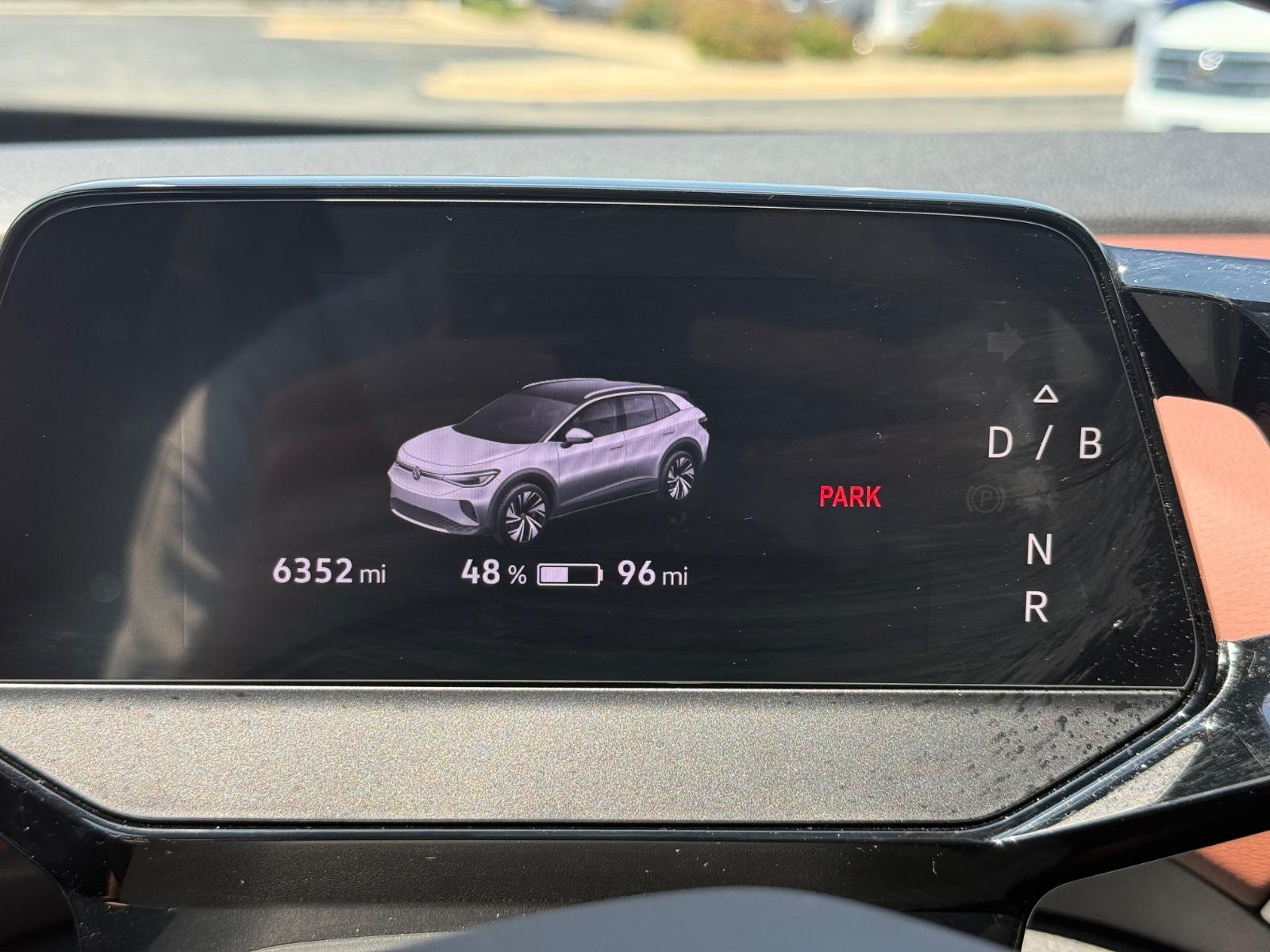 Volkswagen ID.4 Vehicle Image 17