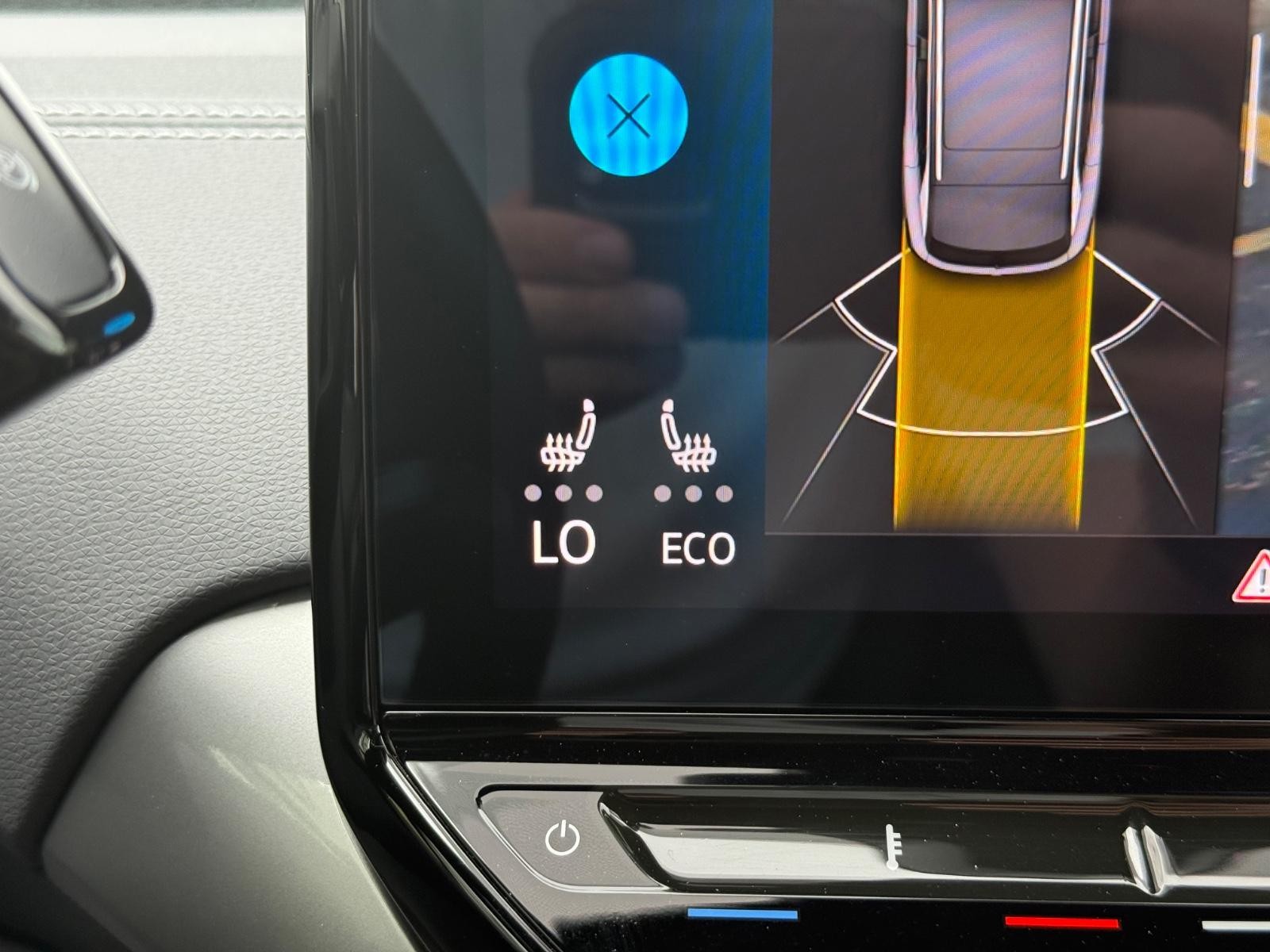 Volkswagen ID.4 Vehicle Image 18
