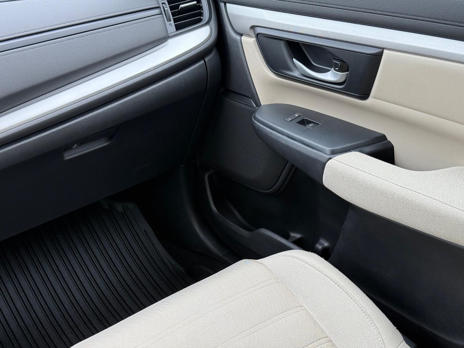 Honda CR-V Vehicle Image 15