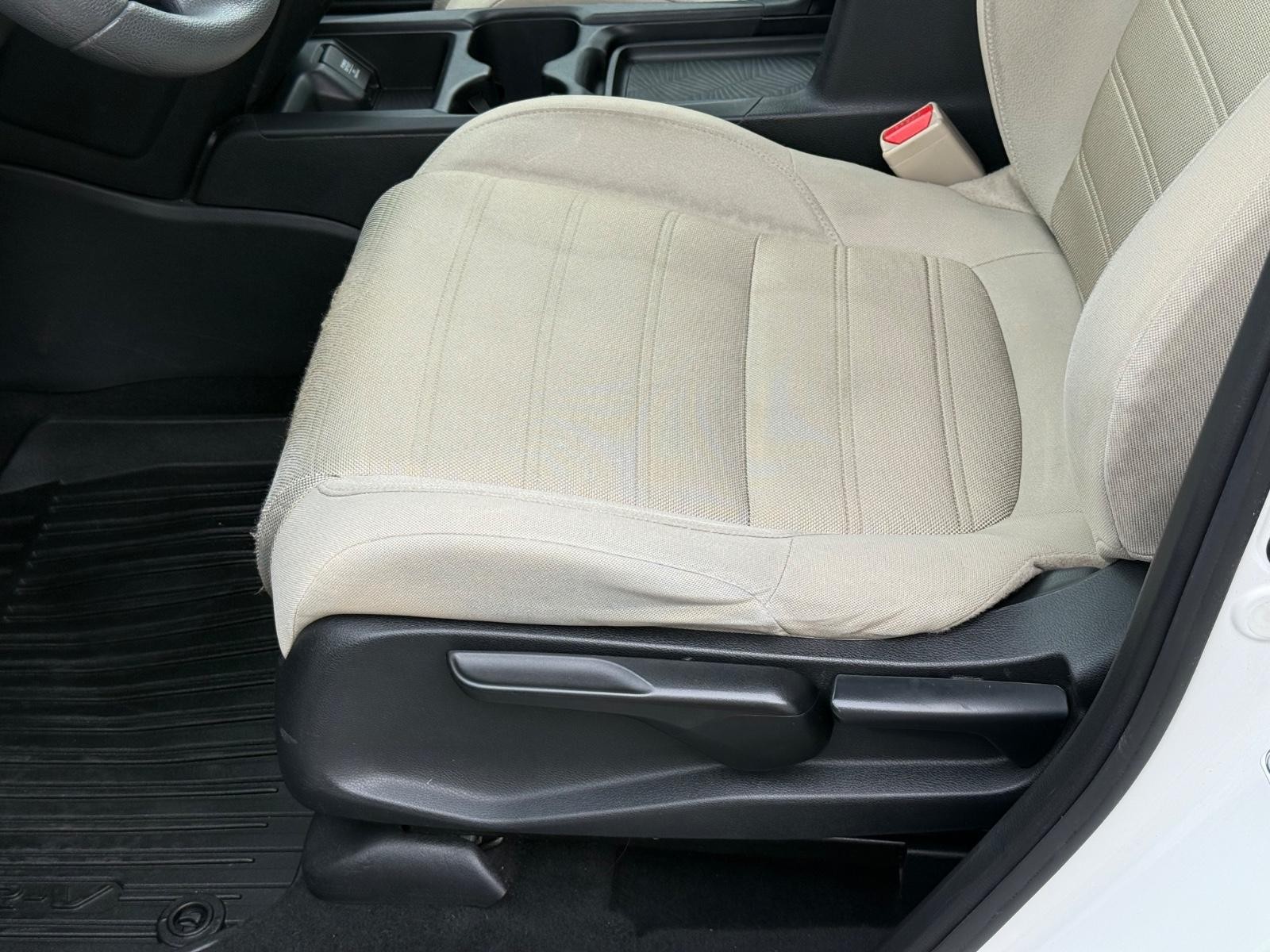 Honda CR-V Vehicle Image 21
