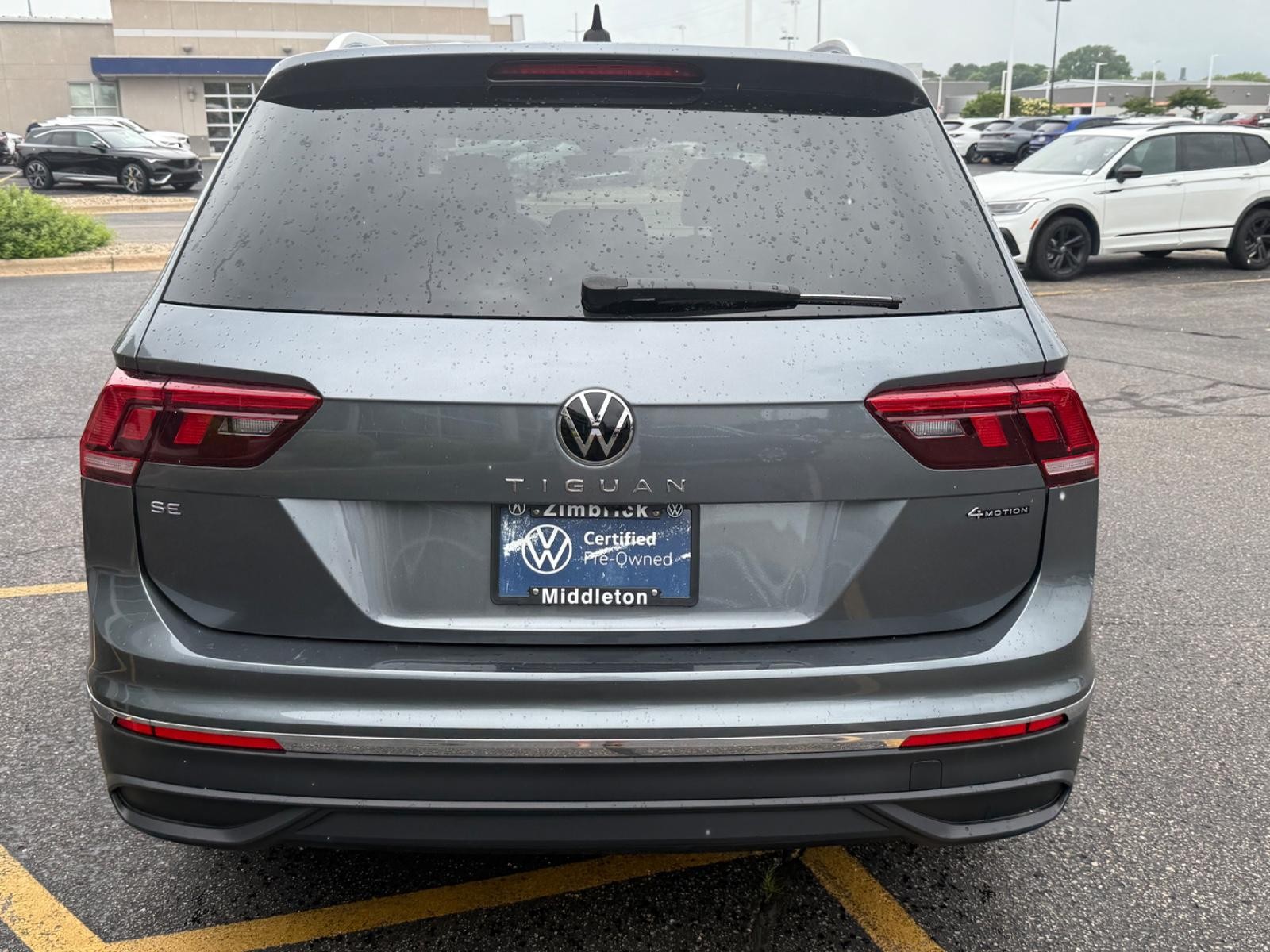 Volkswagen Tiguan Vehicle Image 04