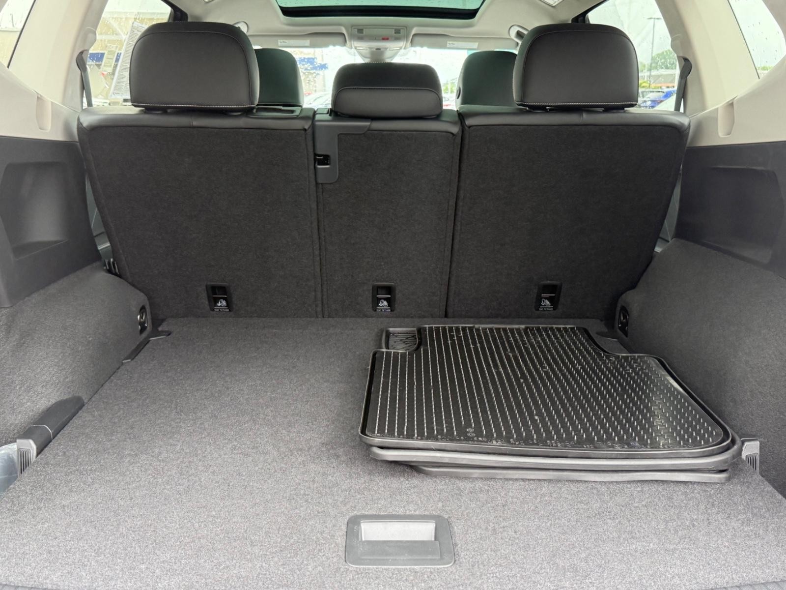 Volkswagen Tiguan Vehicle Image 05