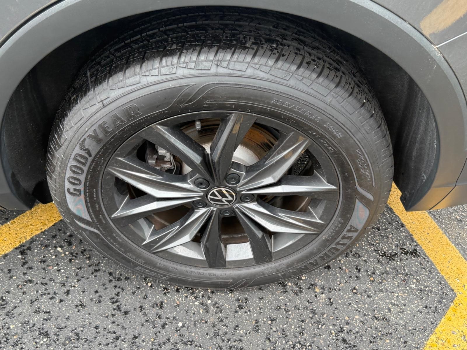 Volkswagen Tiguan Vehicle Image 07