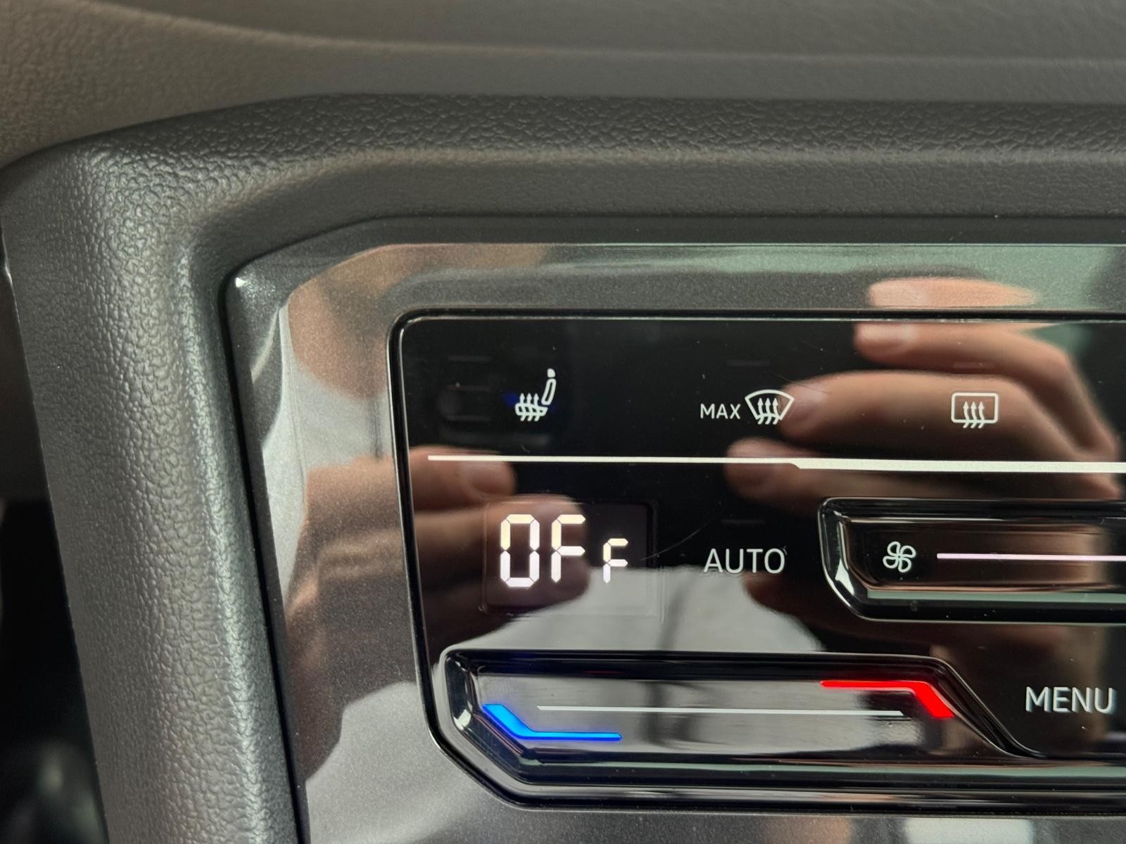 Volkswagen Tiguan Vehicle Image 19