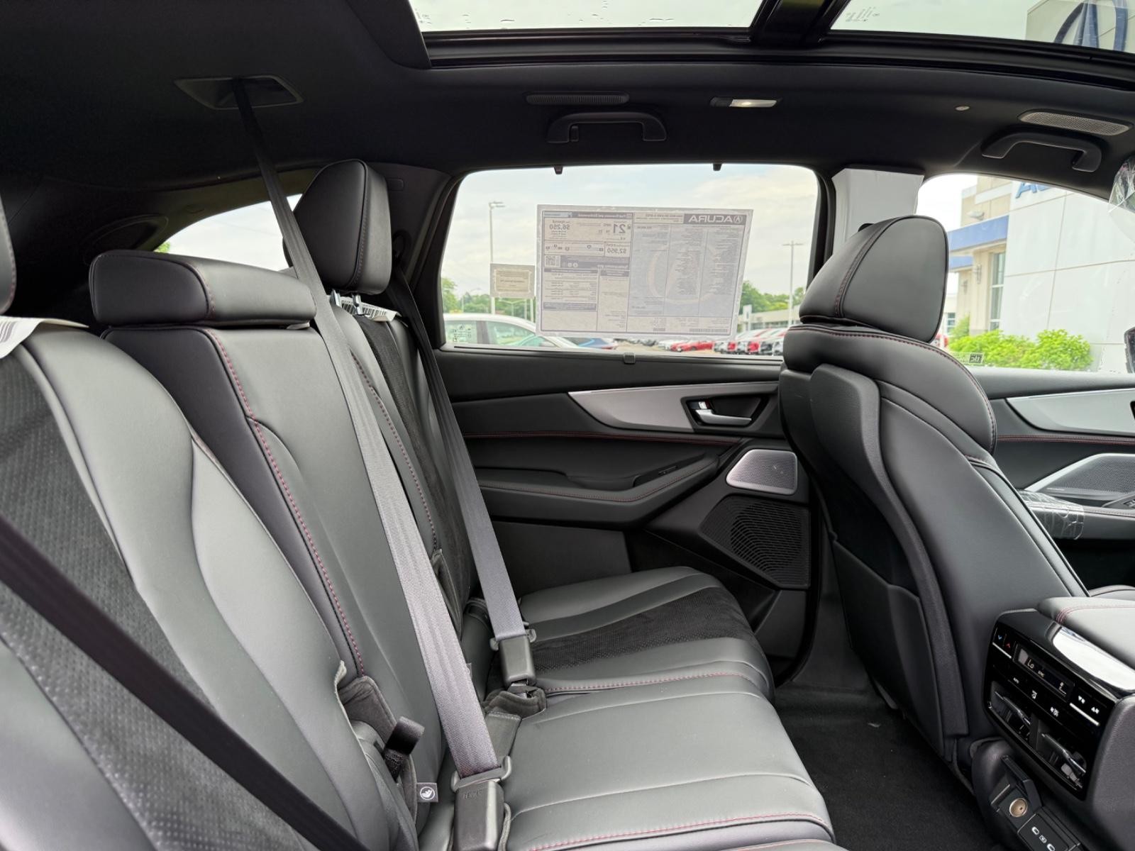 Acura MDX Vehicle Image 05