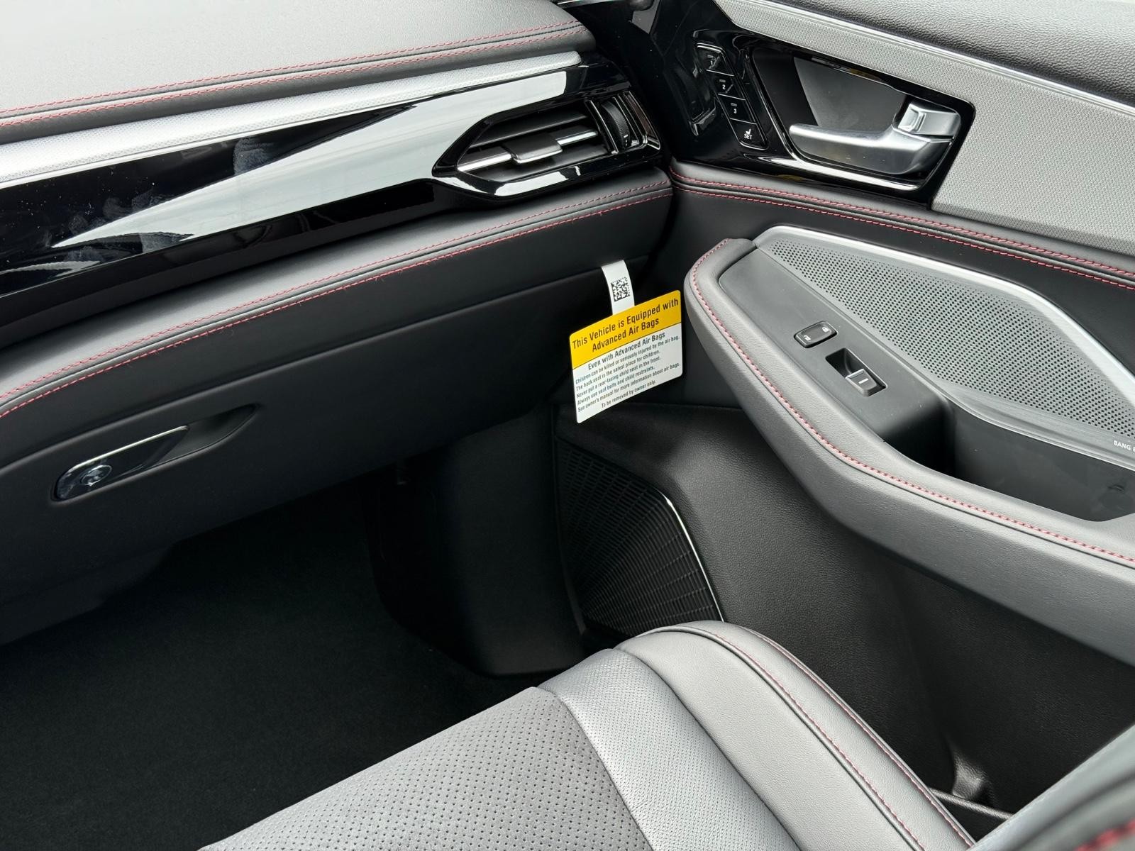 Acura MDX Vehicle Image 10