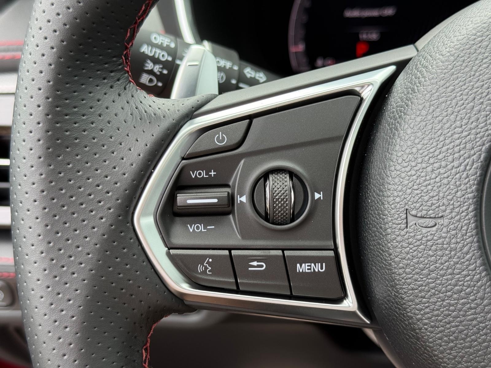 Acura MDX Vehicle Image 12