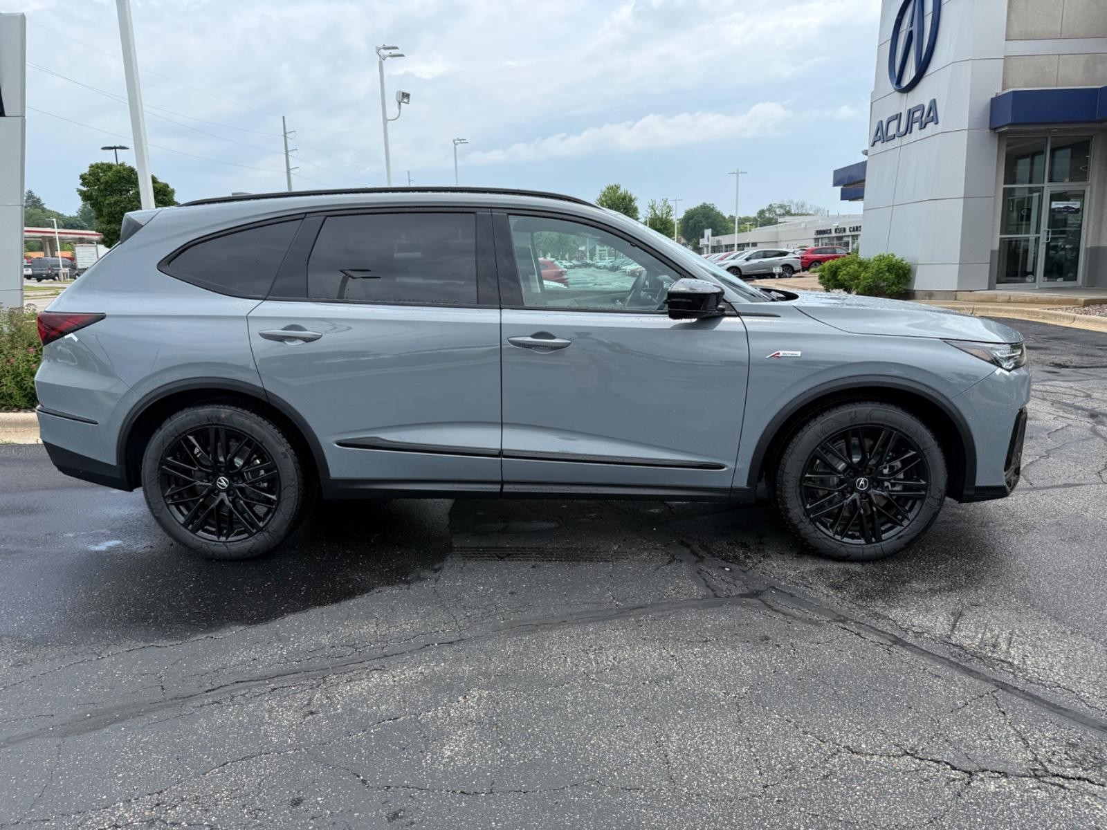 Acura MDX Vehicle Image 02