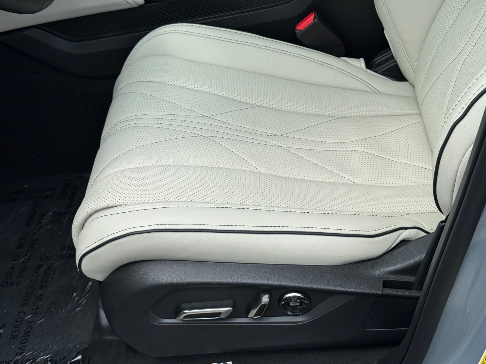 Acura MDX Vehicle Image 17