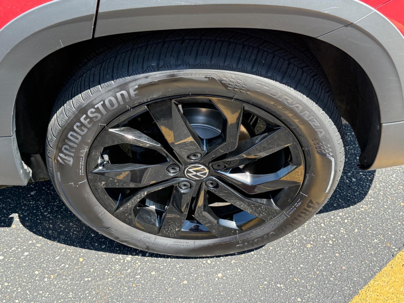 Volkswagen Taos Vehicle Image 06
