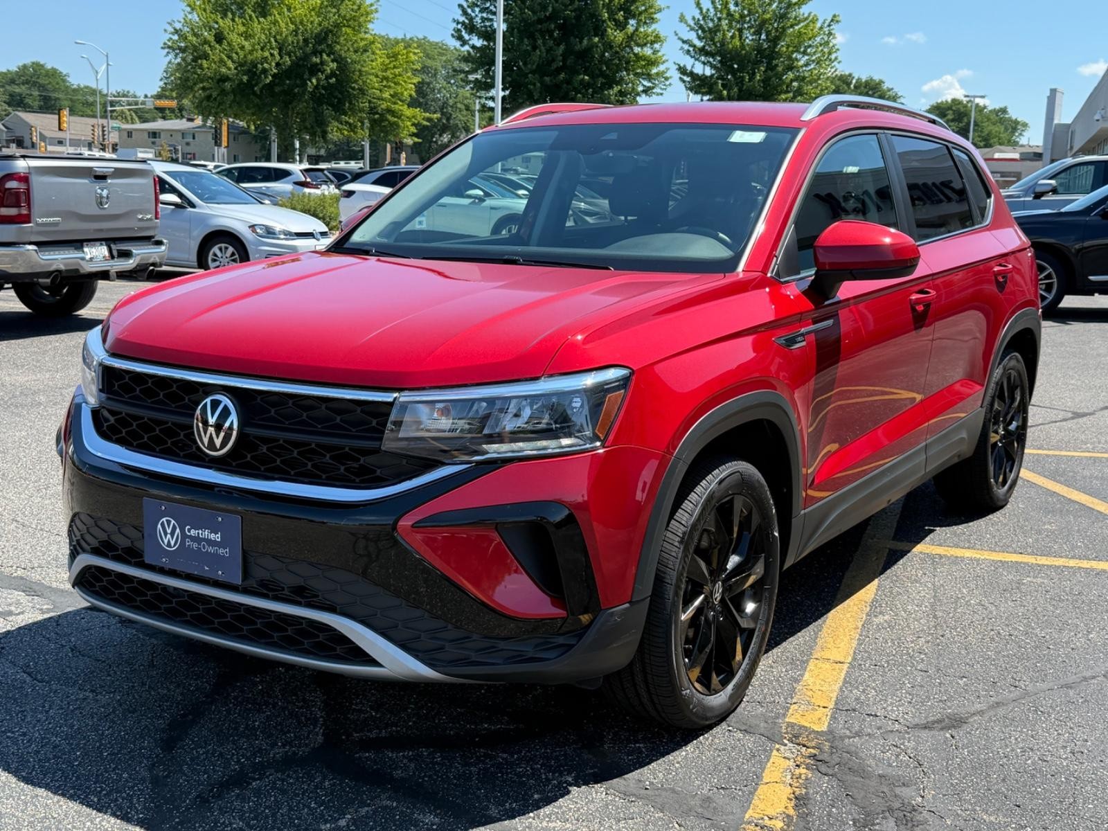 Volkswagen Taos Vehicle Image 07