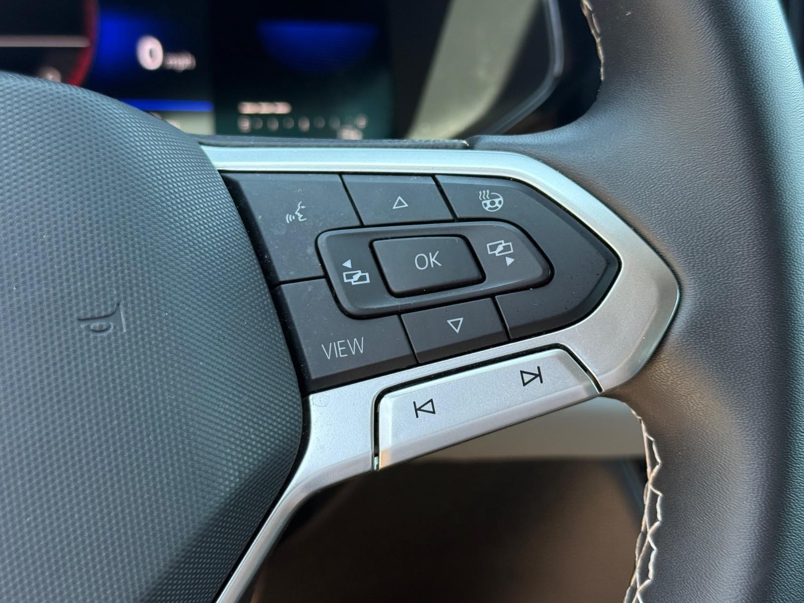 Volkswagen Taos Vehicle Image 17